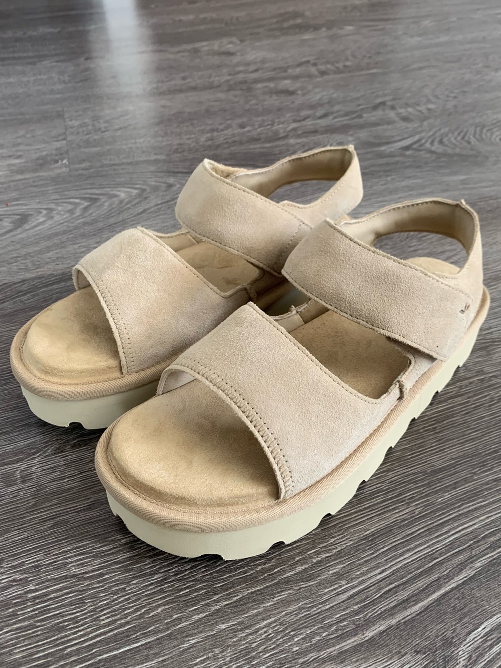 Koolaburra by Ugg tizz Beige Suede Platform Sandals with Hook-and-Loop Straps